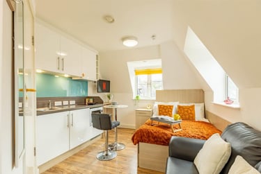 1 bed studio, Lower North Street, City Centre, Exeter, EX43EU - Image 5